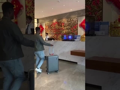 30 Zoll LG Transparenter OLED-Bildschirm Desktop Landschaft Energieeffiziente Einzelhandelsgeschäft Bildung Shoppi